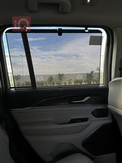 جیپ گراند شیرۆکی